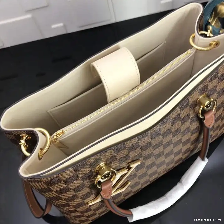 Fashionrepsfam ru LV Bags 1906BL0066 0806